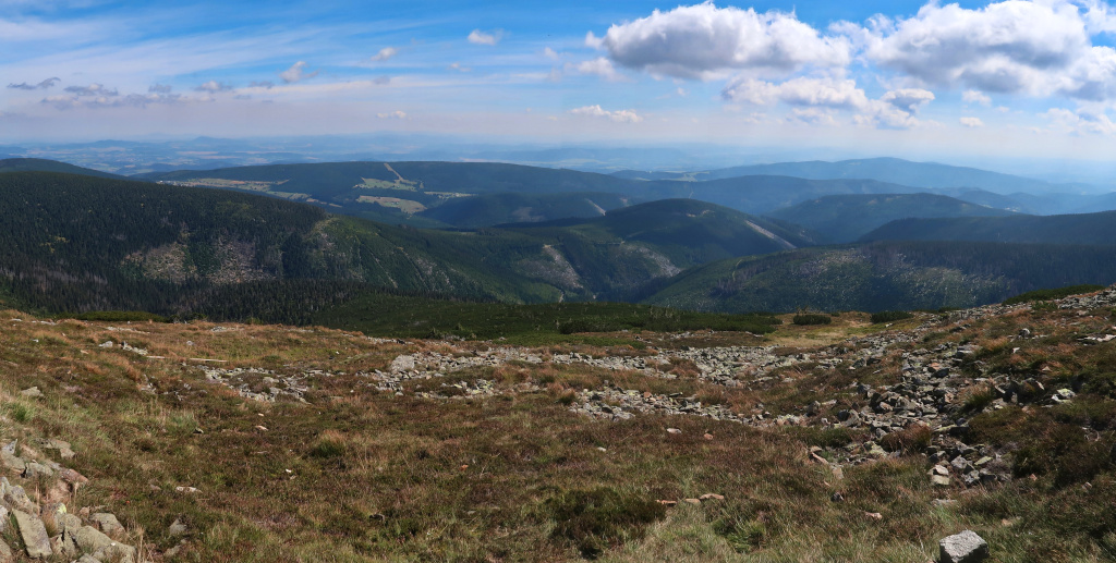 Krkonoše ze Sněžky