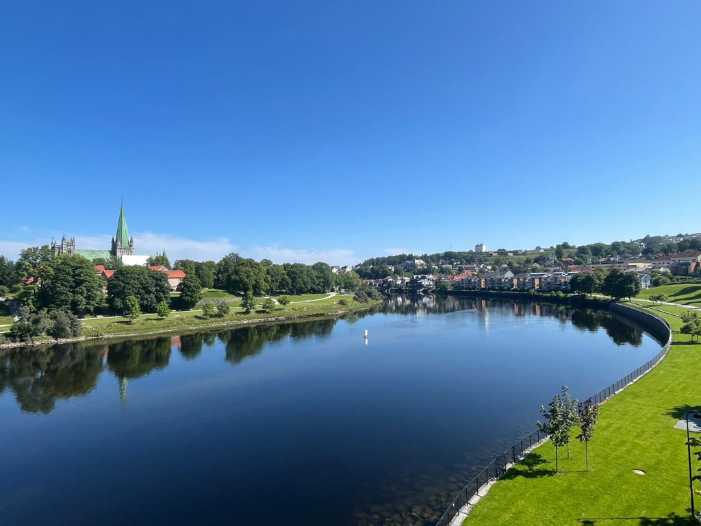Řeka Nidelva v cíli cesty svatého Olafa - Trondheimu,