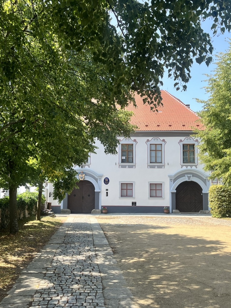 Chanovice zámek